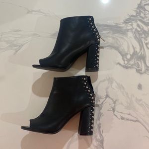 Steve Madden Studded Black Worn once